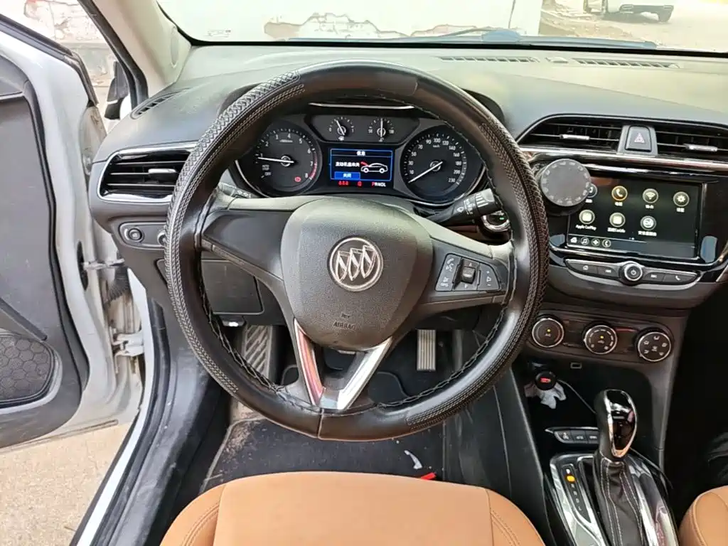 Buick Excelle — миниатюра 11