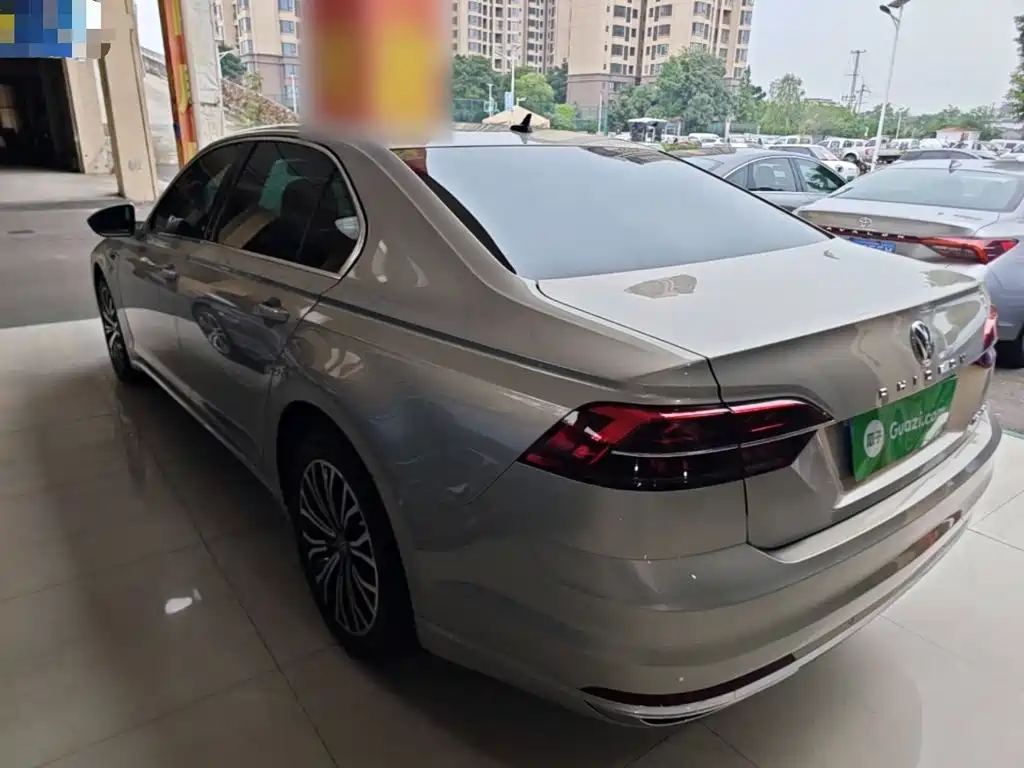 Volkswagen Phideon — миниатюра 5