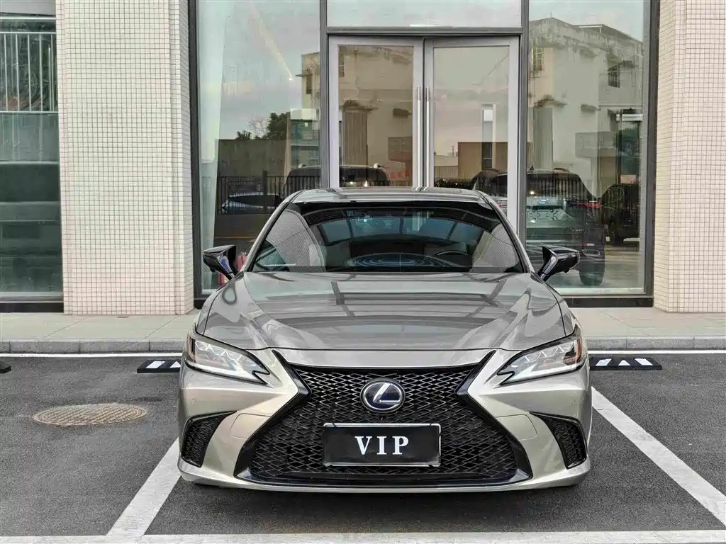 Lexus ES — миниатюра 2