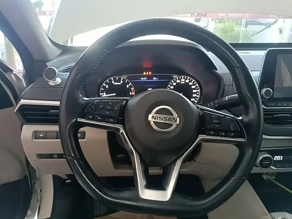 Nissan Teana — миниатюра 11