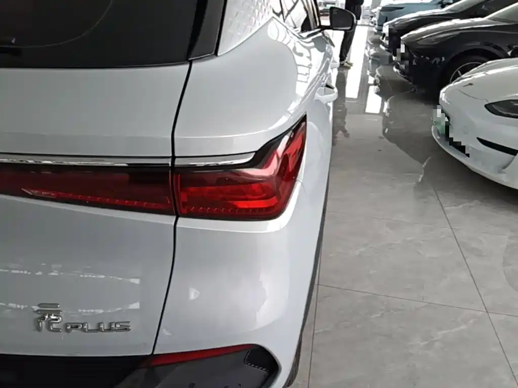 BYD Yuan Plus — миниатюра 8
