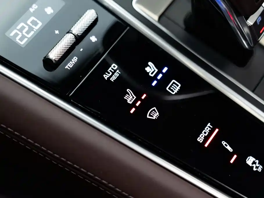 Porsche Panamera — миниатюра 21
