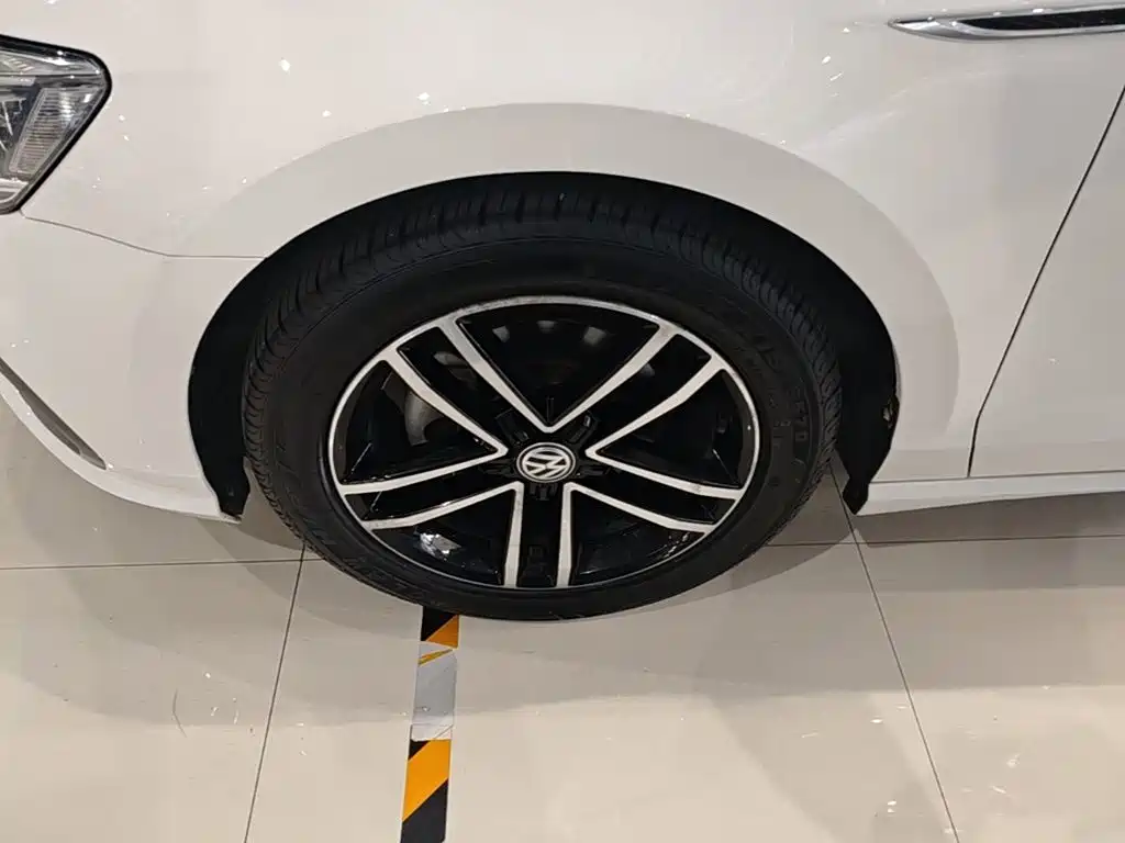 Volkswagen Lamando — миниатюра 23