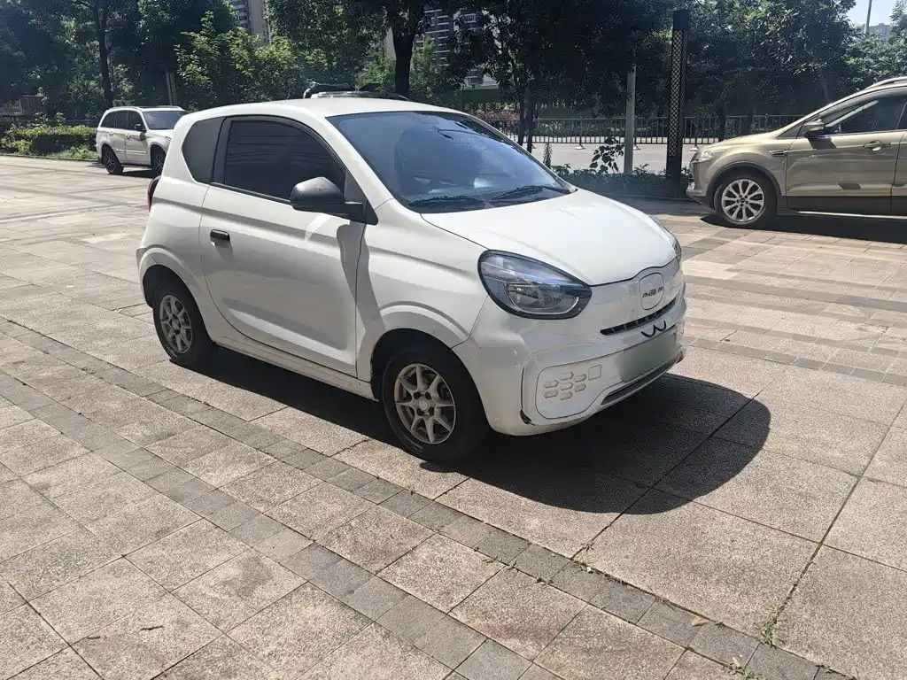 Roewe Clever 2022 311km