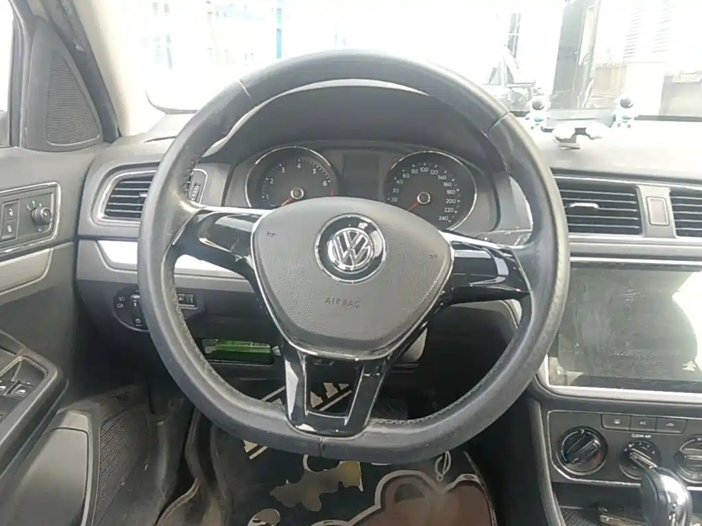 Volkswagen Gran Lavida — миниатюра 11