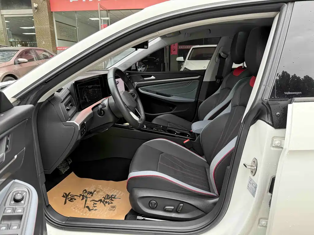 Volkswagen Lamando — миниатюра 10
