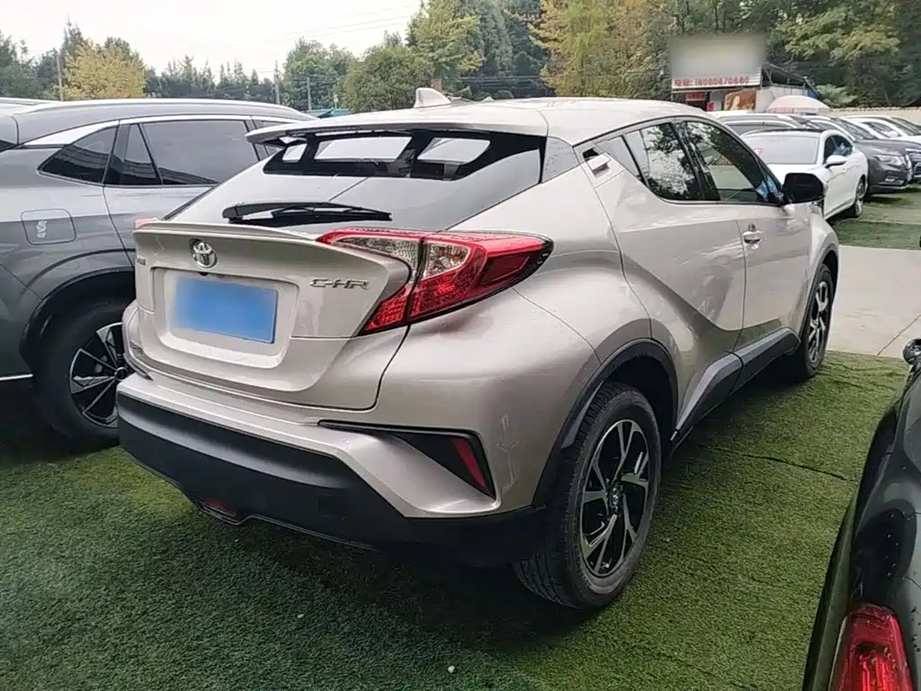 Toyota C-HR — миниатюра 7