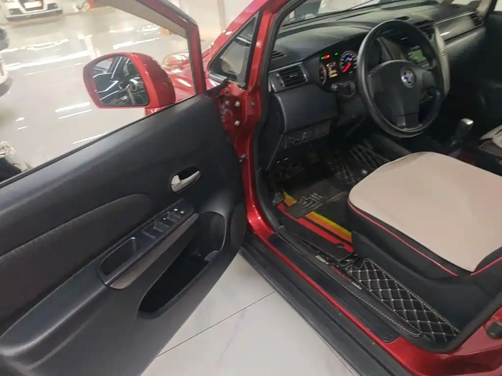 Venucia R50X — миниатюра 16