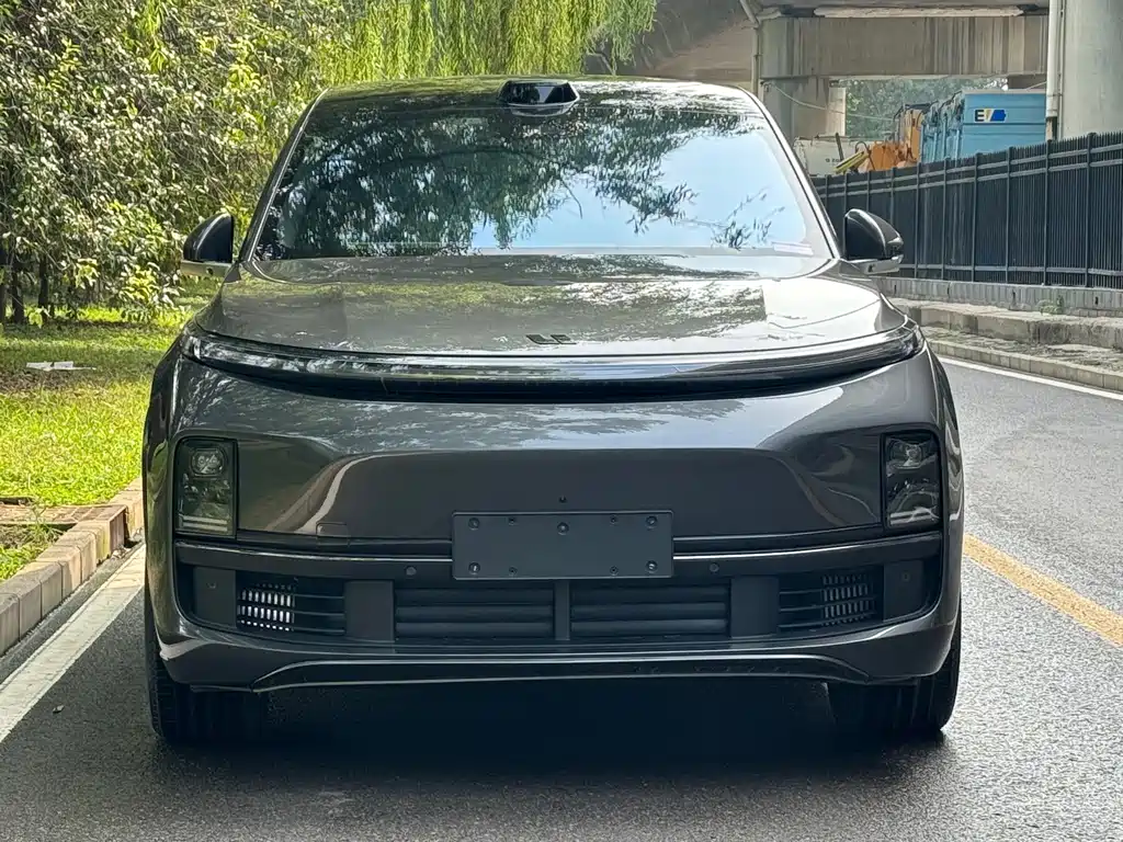 Li Auto Li L8 — миниатюра 2