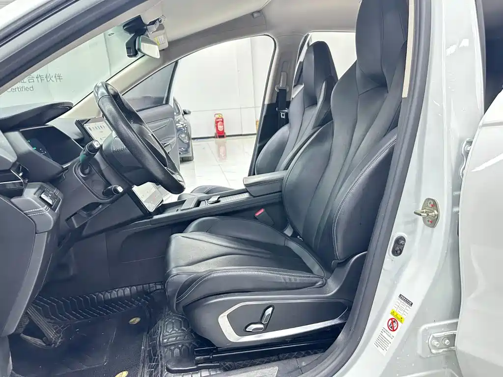 XPeng G3 — миниатюра 8