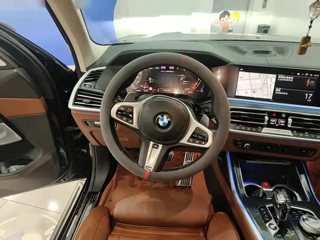 BMW X7 — миниатюра 11