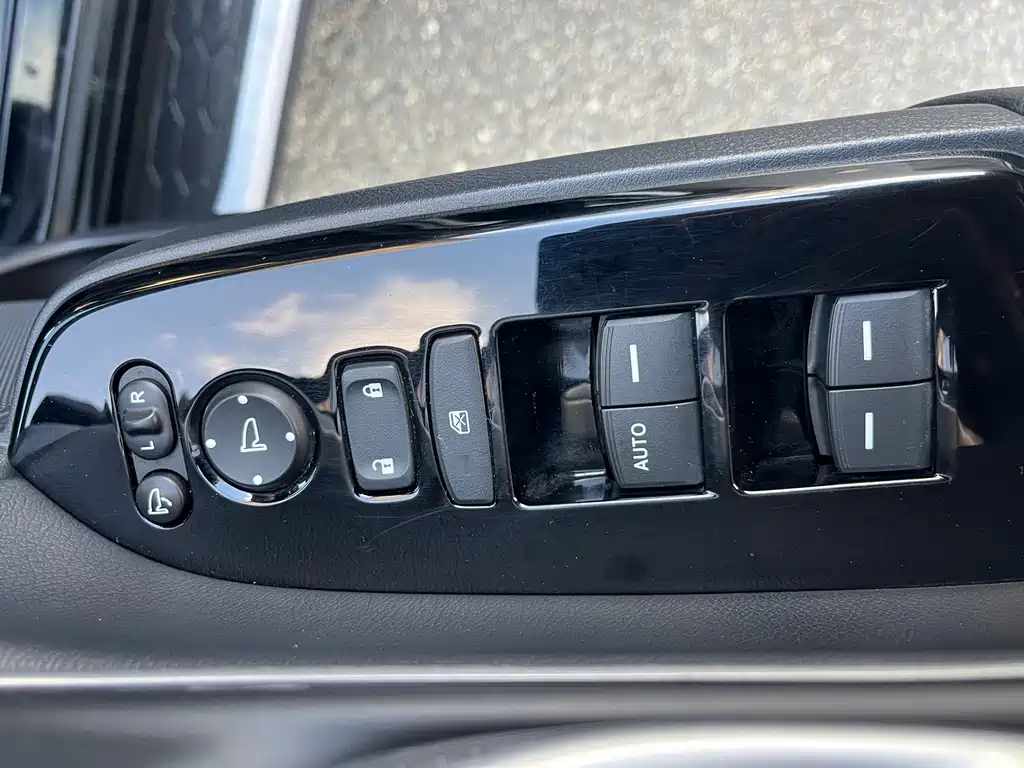 Honda CR-V — миниатюра 23
