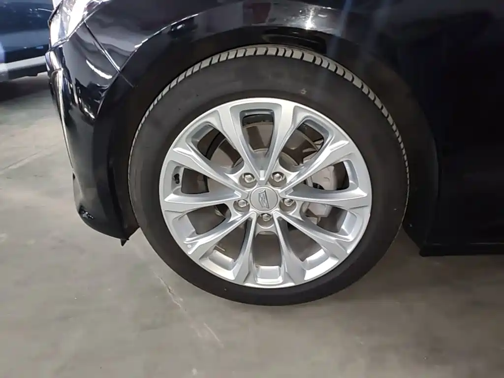 Cadillac CT5 — миниатюра 23