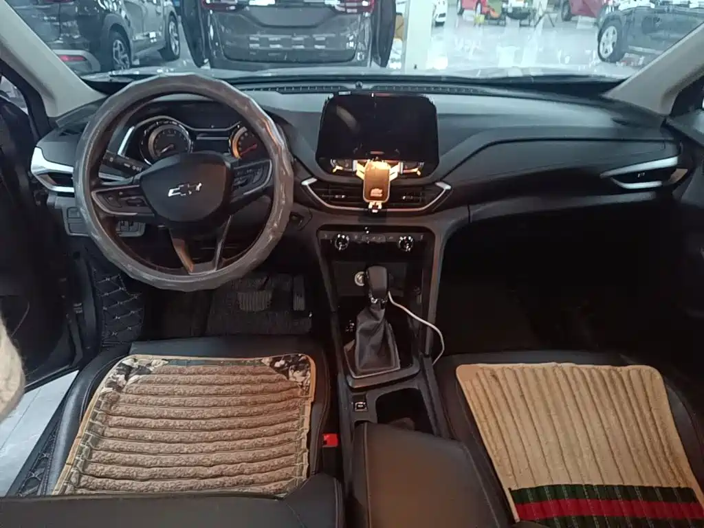 Chevrolet Volando — миниатюра 10