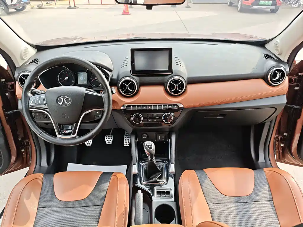 BAIC Senova X35 — миниатюра 10