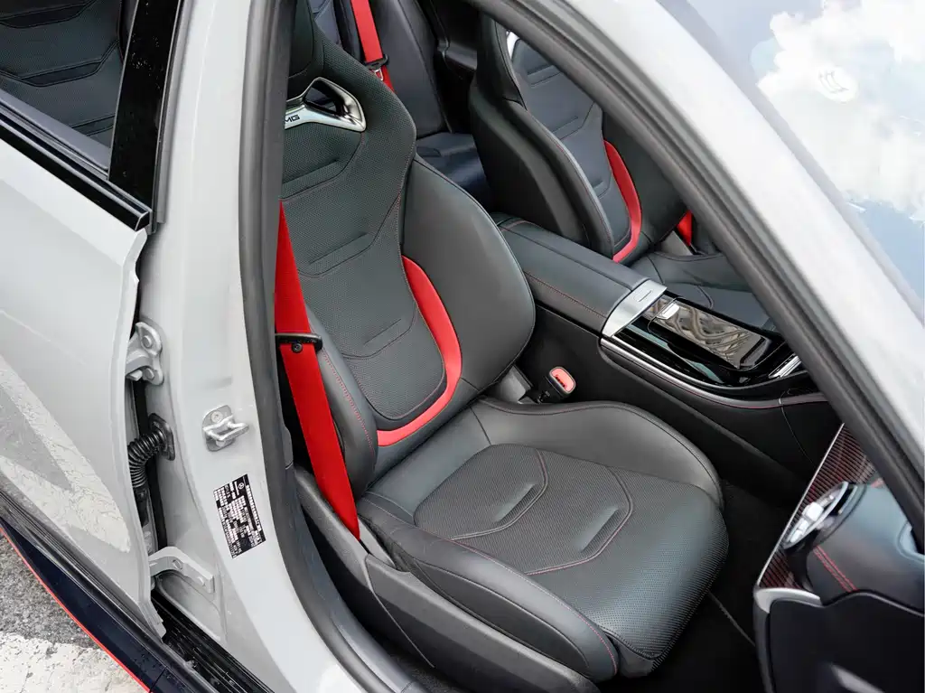 Mercedes-Benz C-Class AMG New Energy — миниатюра 19