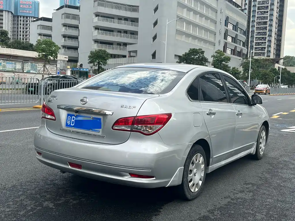 Nissan Sylphy — миниатюра 6