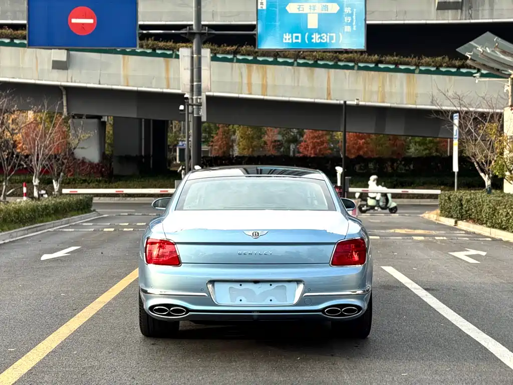 Bentley Flying Spur 2024 4.0T V8