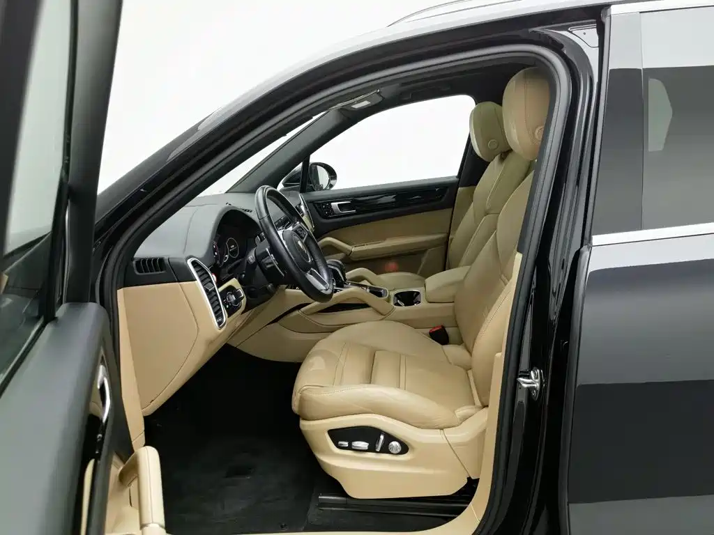 Porsche Cayenne Hybrid — миниатюра 10