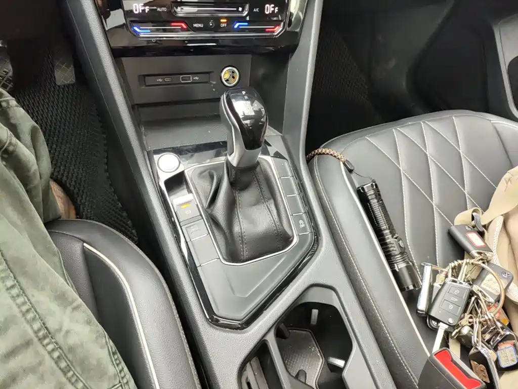 Volkswagen Tiguan L — миниатюра 14