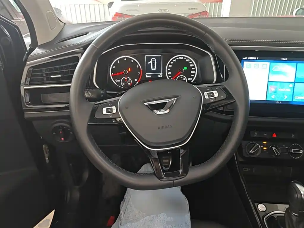 Jetta VS7 — миниатюра 11
