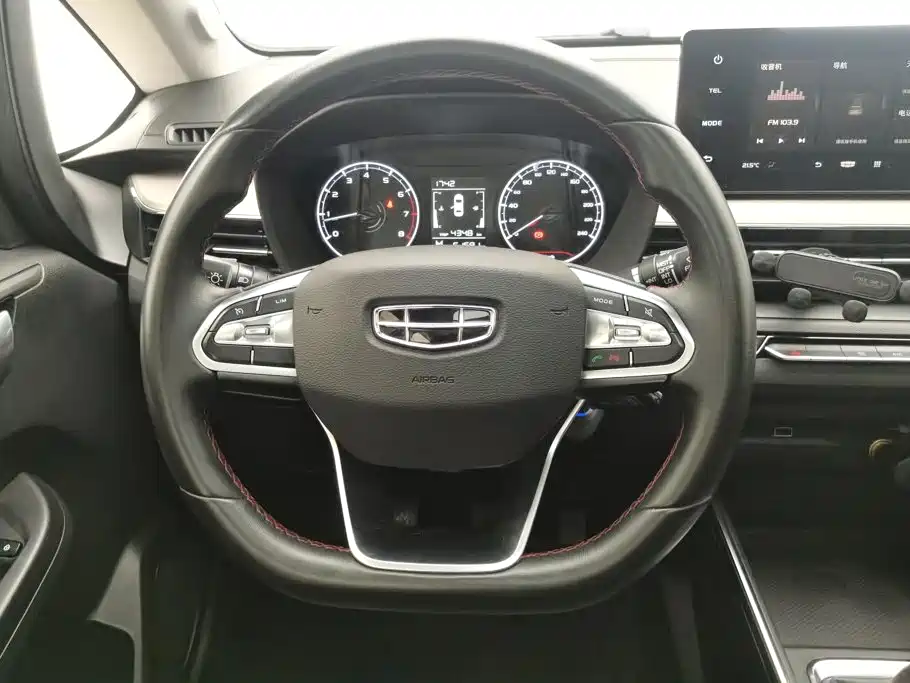 Geely Vision X3 — миниатюра 15