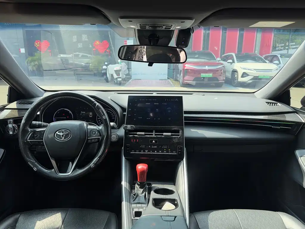 Toyota Avalon — миниатюра 8