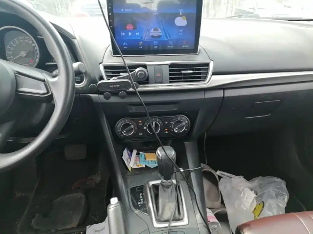 Mazda 3 Axela — миниатюра 13
