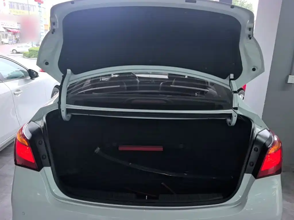 Hyundai Mistra — миниатюра 19
