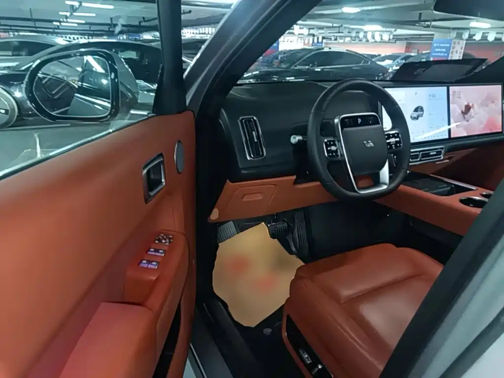 Li Auto Li L8 — миниатюра 16