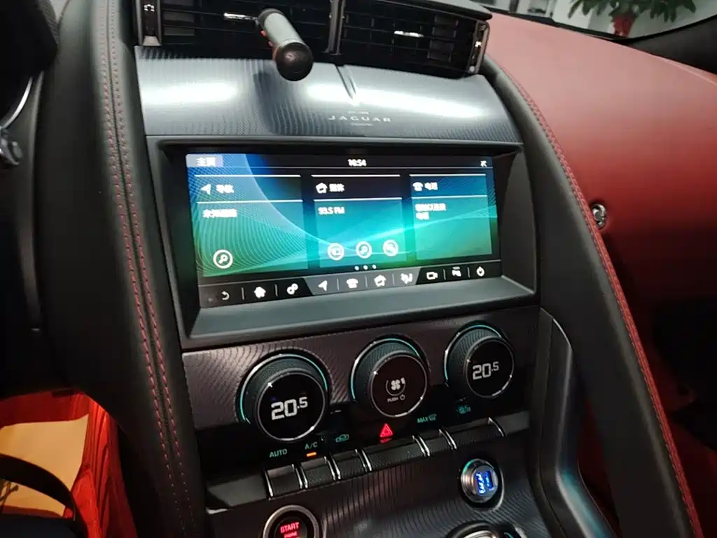 Jaguar F-TYPE — миниатюра 13