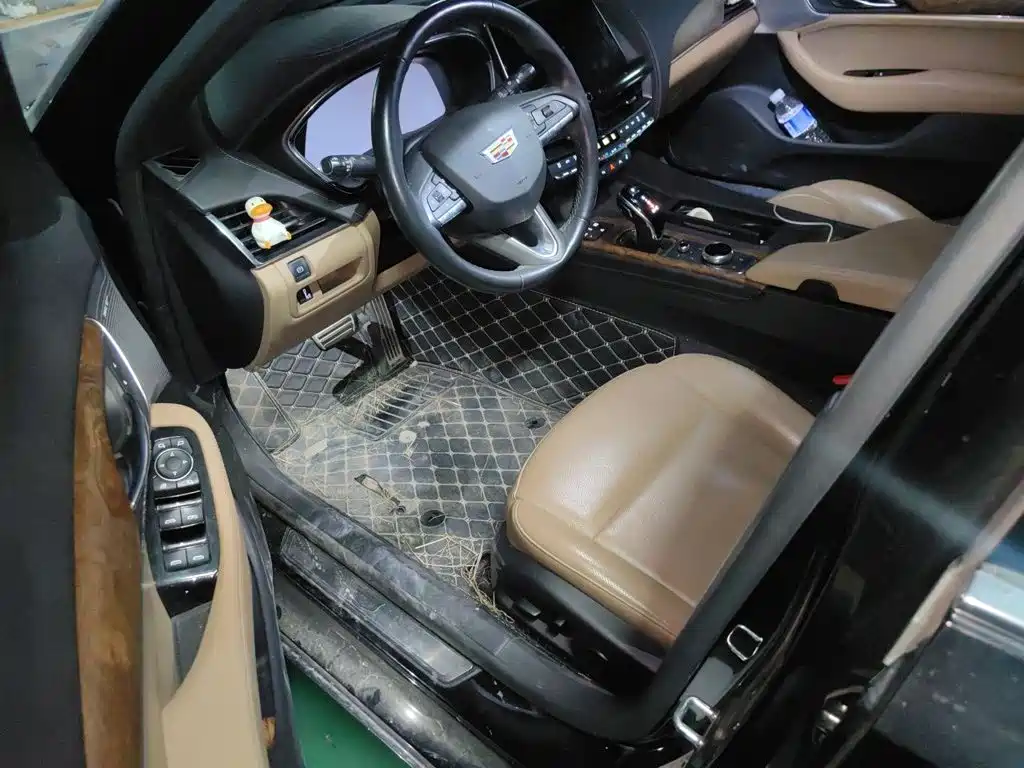 Cadillac CT5 — миниатюра 12