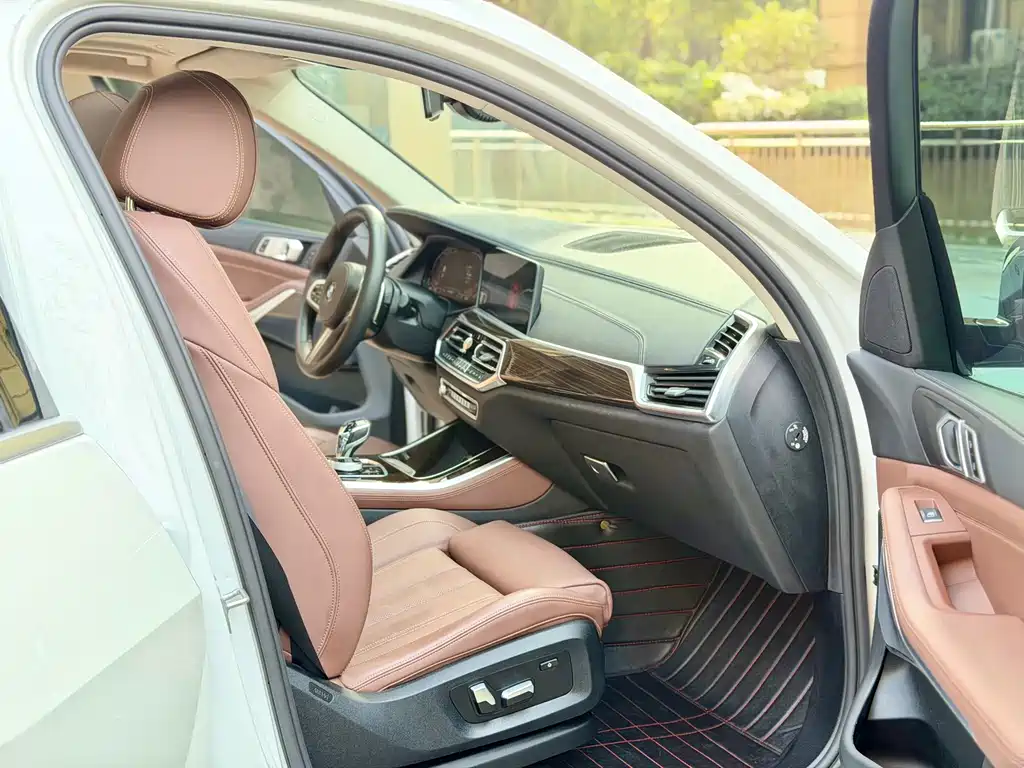 BMW X5 (Import) — миниатюра 8
