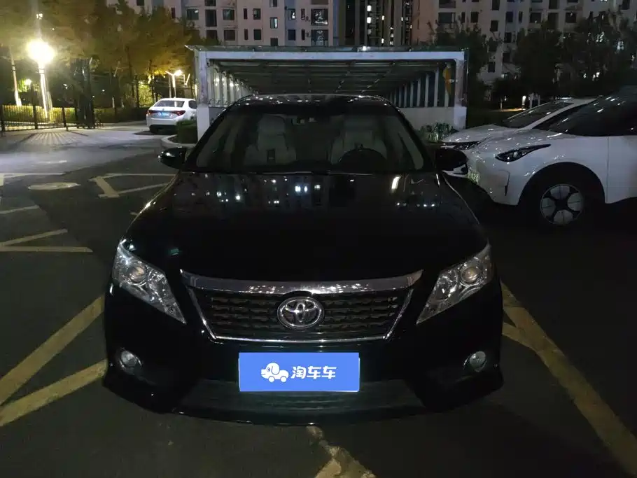 Toyota Camry — миниатюра 2