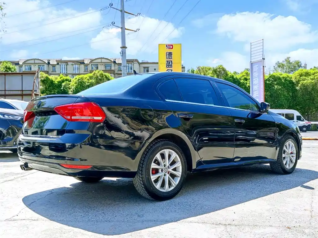 Volkswagen Lavida