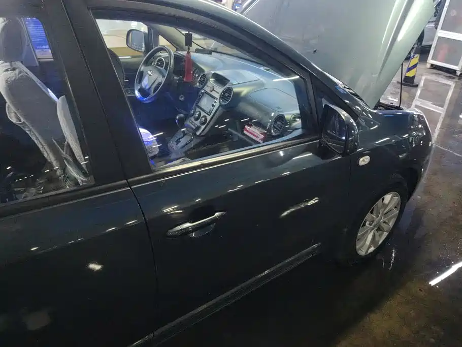 Kia Carens — миниатюра 8