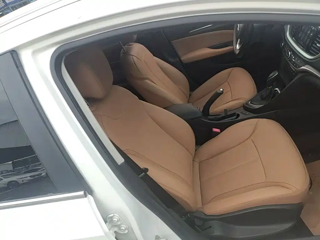 Buick Excelle — миниатюра 25