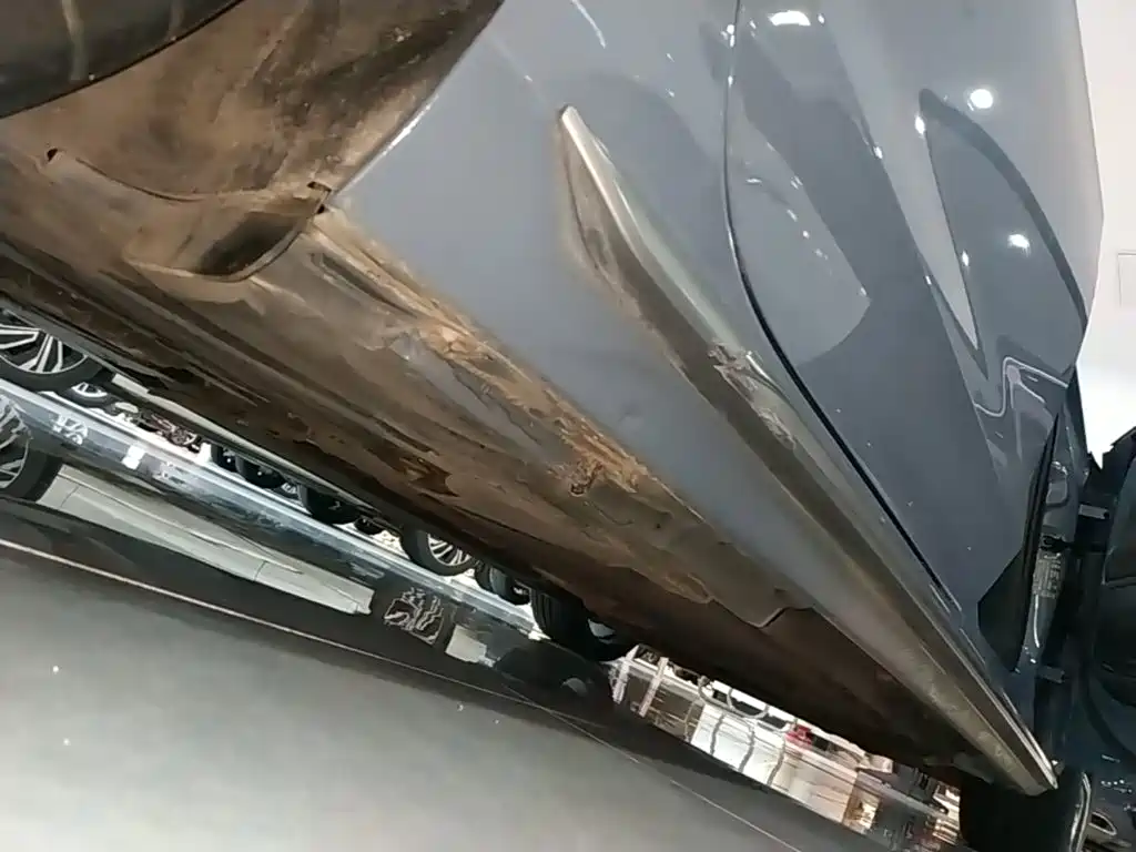 Audi A4L — миниатюра 21