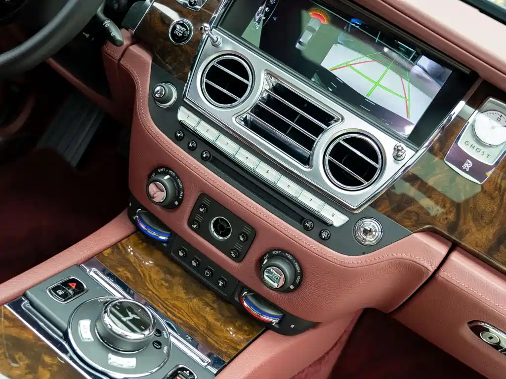 Rolls-Royce Ghost — миниатюра 20