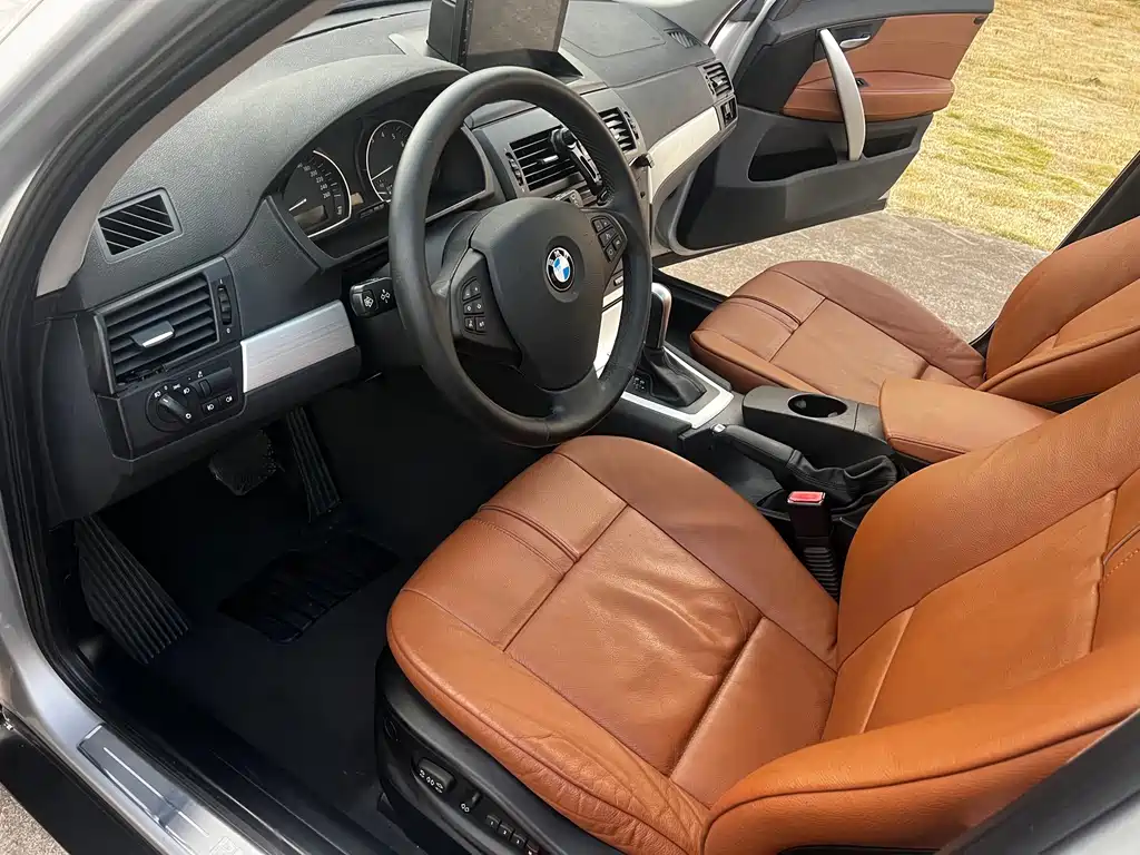 BMW X3 (Import) — миниатюра 10