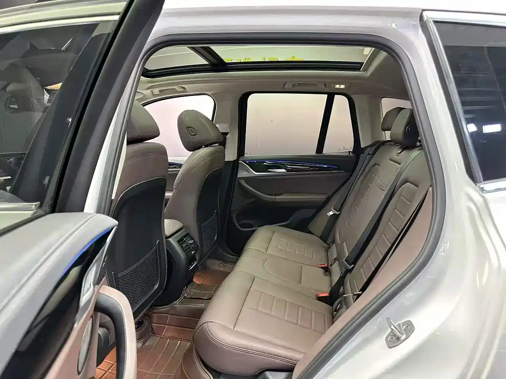 BMW X3 — миниатюра 6