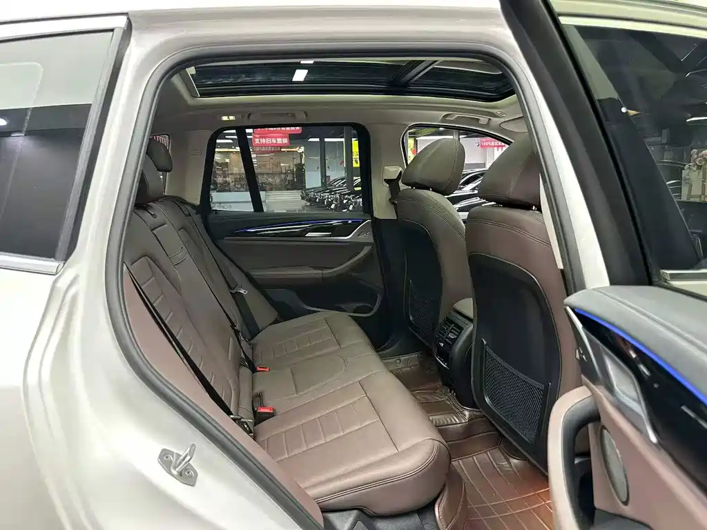 BMW X3 — миниатюра 7