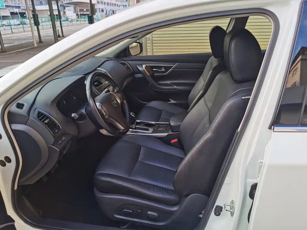 Nissan Teana — миниатюра 9