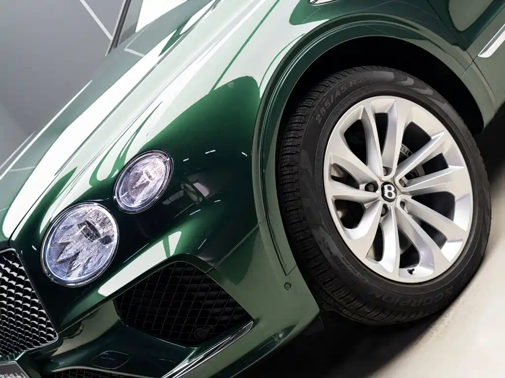Bentley Bentayga — миниатюра 3