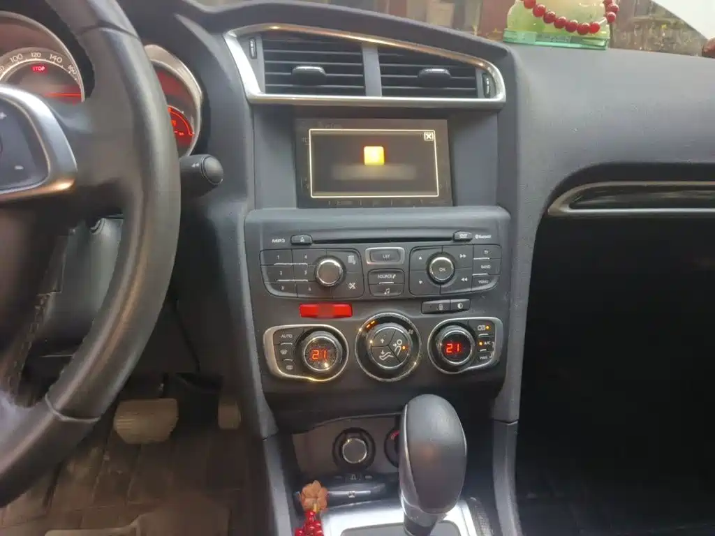 Citroen C4L — миниатюра 6