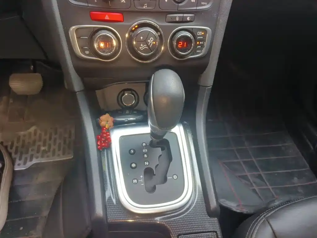 Citroen C4L — миниатюра 7