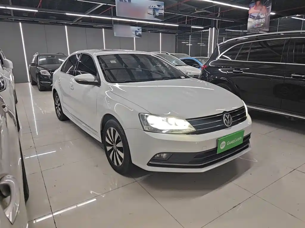 Volkswagen Sagitar — миниатюра 4