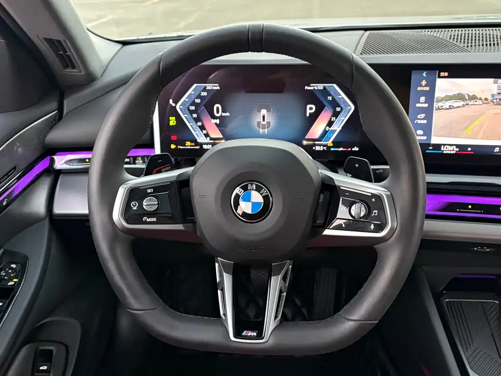 BMW 5 Series — миниатюра 6