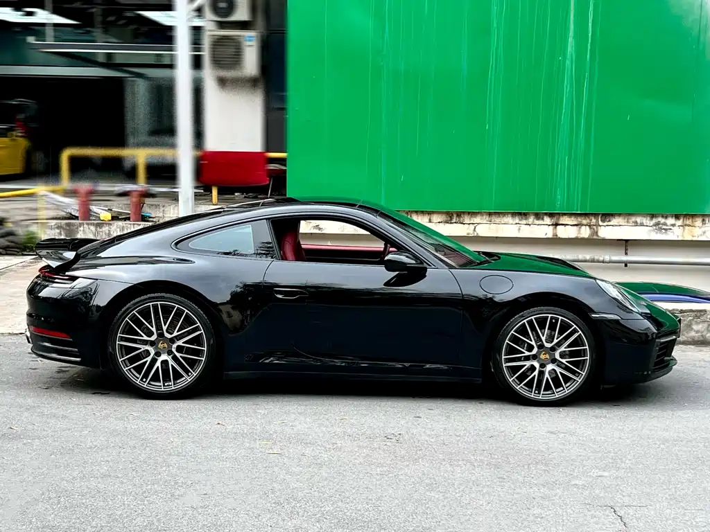 Porsche 911 2022 Carrera 3.0T