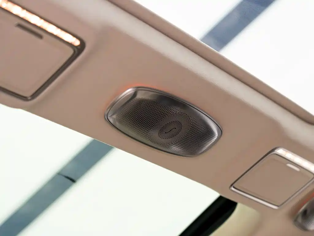 Mercedes-Benz S-Class — миниатюра 16